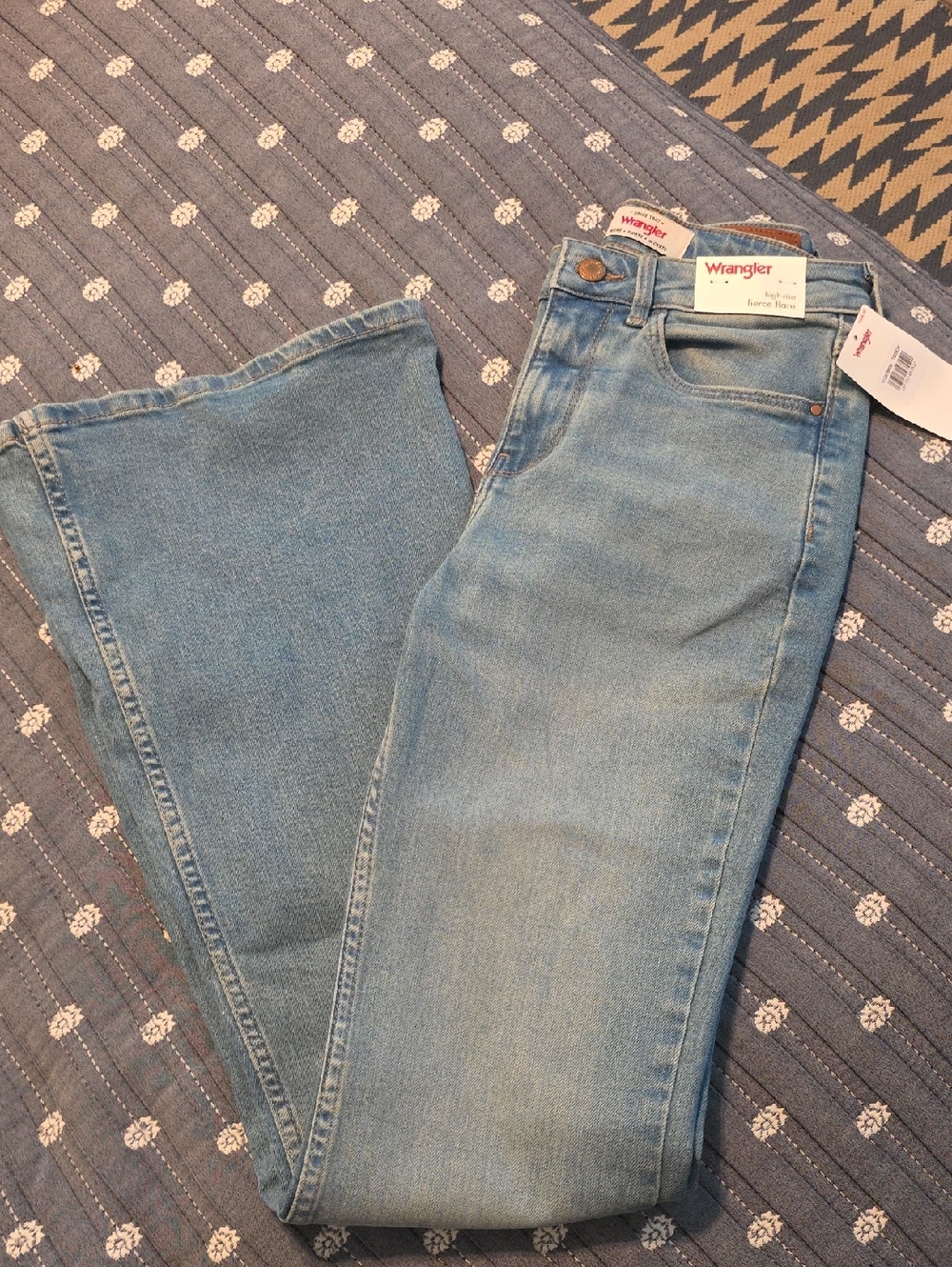 Wrangler Women's Light Blue High-Rise Jeans
